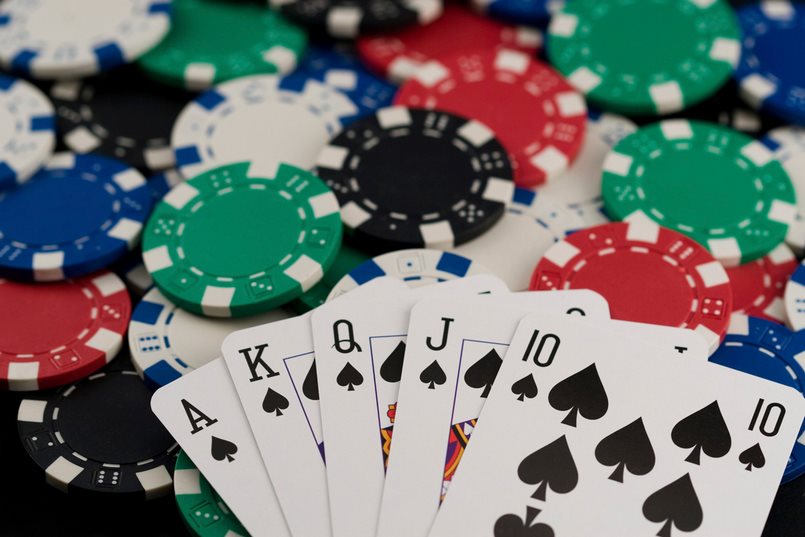 Thắng lớn với Chơi Poker 3 Lá Bí quyết chinh phục ván bài